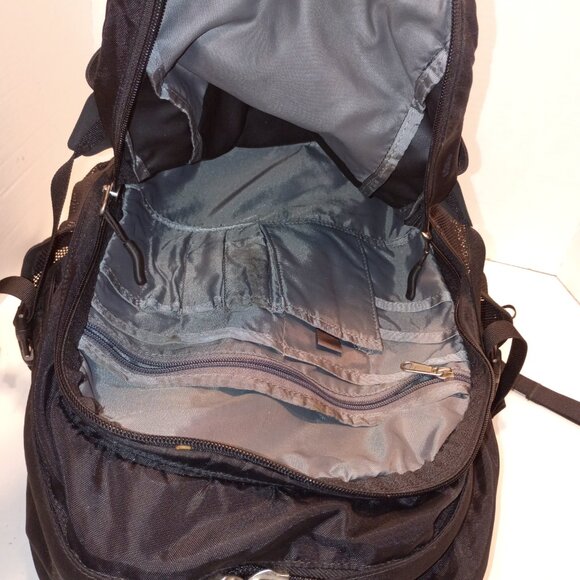 The NORTH FACE "Recon" Black Ruck Sack Back Pack *Excellent Condition - Picture 10 of 14